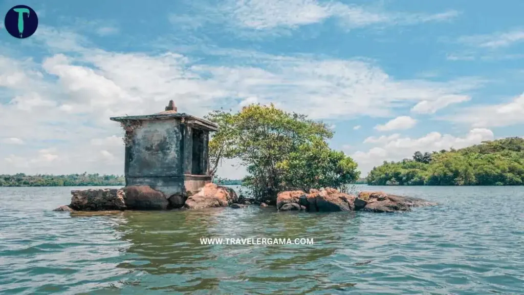 Temple Visit in Madu River Boat Safari